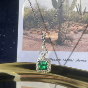 Customized Emerald Jewelry Pendant