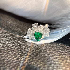 Customized Emerald Jewelry Ring