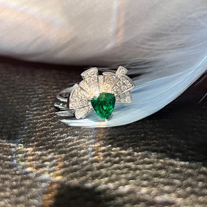 Customized Emerald Jewelry Ring